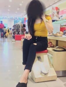 Yellow and Black Designing Pent Sitting Lucknow Call girl