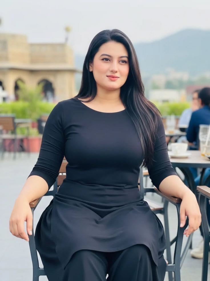 Fatima Charming Young Professional Based in Agra