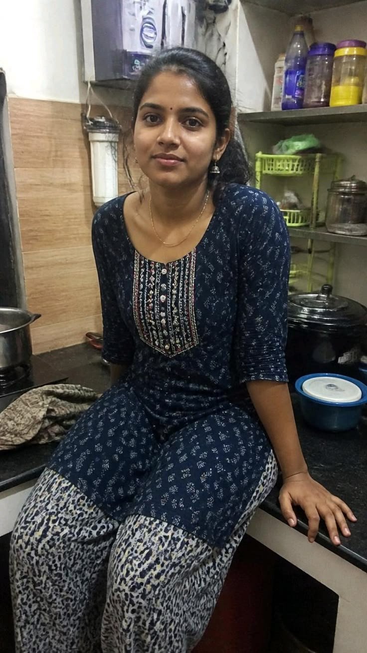 Diya Elegant VIP Escort Profile in Gachibowli