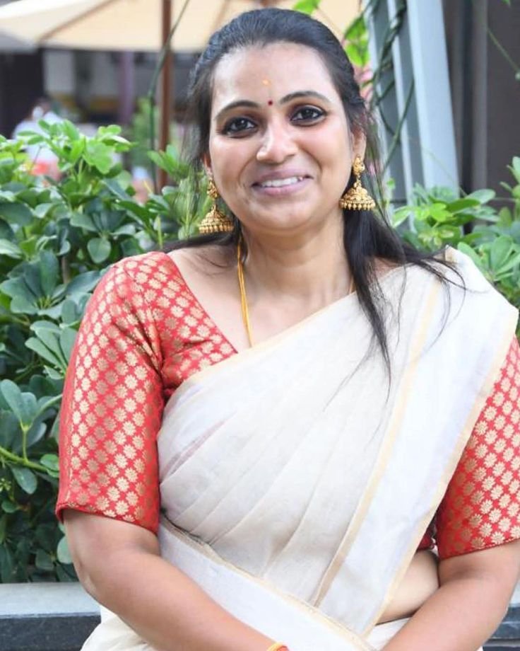Saanvi Stylish House-Wife Adult Professional in Gachibowli