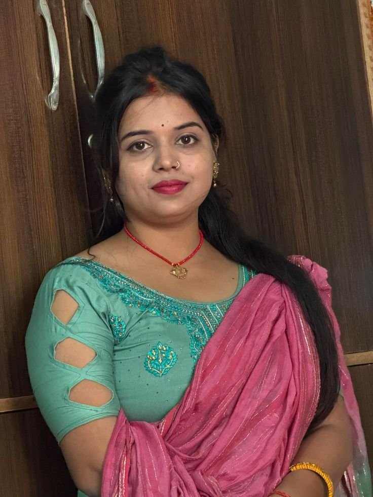 Ananya – Sophisticated Young Professional in Gachibowli